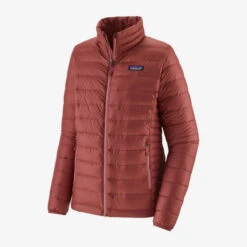 Patagonia Women's Down Sweater -Active Wear Shop 30 132886 4138520 image 1411673 eb15af37 e7ce 4964 a24a b8f4d233f10f