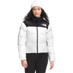 The North Face Women's 1996 Retro Nuptse Jacket -Active Wear Shop NF0A3XEO FN4 hero